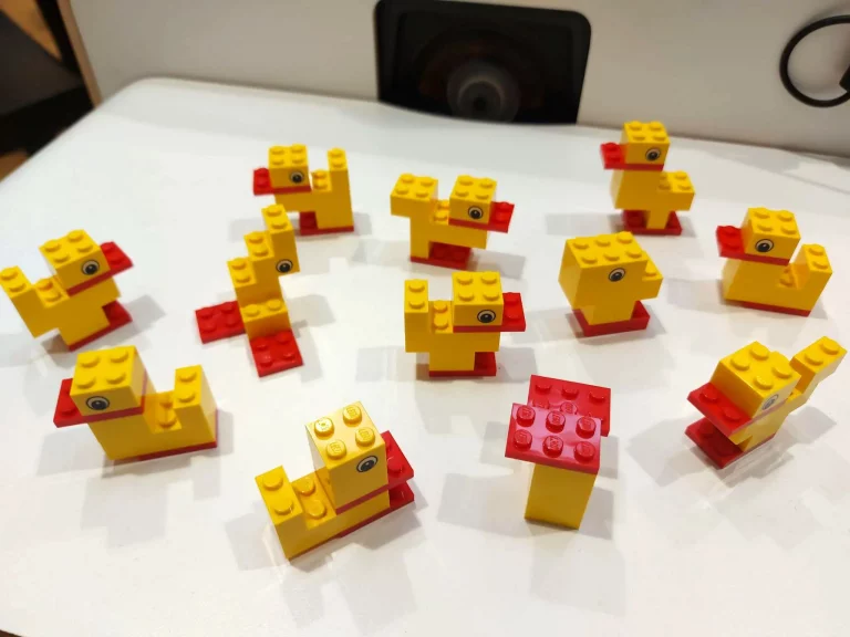 Jährliche Klausurtagung conceptk - Bild: Entenbau Lego