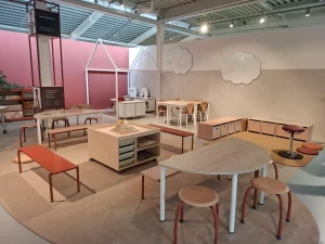 Ganztag neu denken Beitrag. Foto: moderne Ganztagsbetreuung Raum.